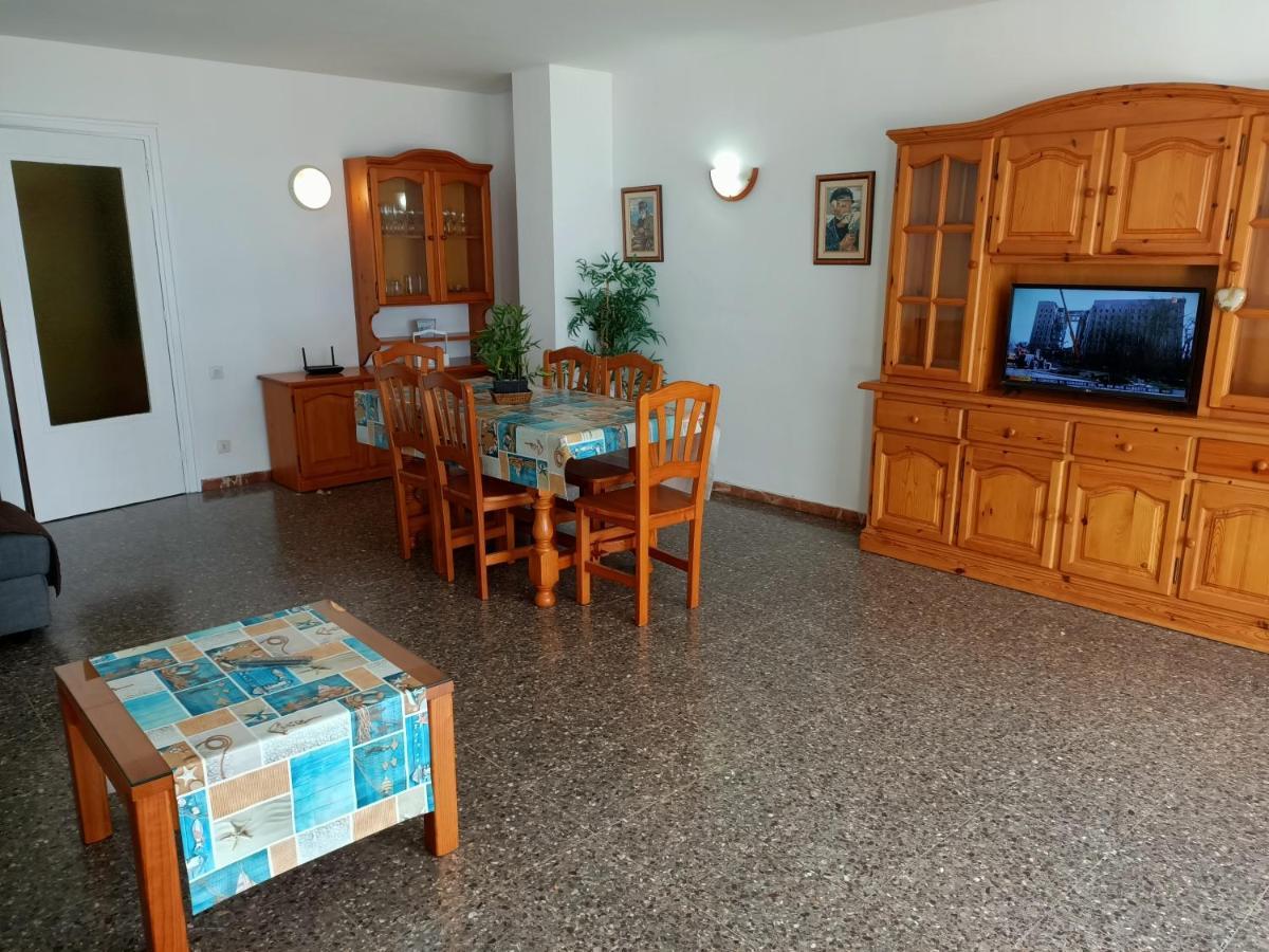 Piso Jover Alojamiento Para Mayores De 25 Anos !! Лорет де Мар Екстериор снимка